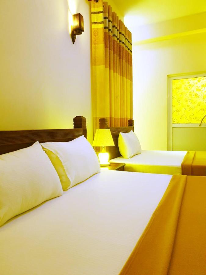 Delhousie Hotel Nallathanniya Extérieur photo