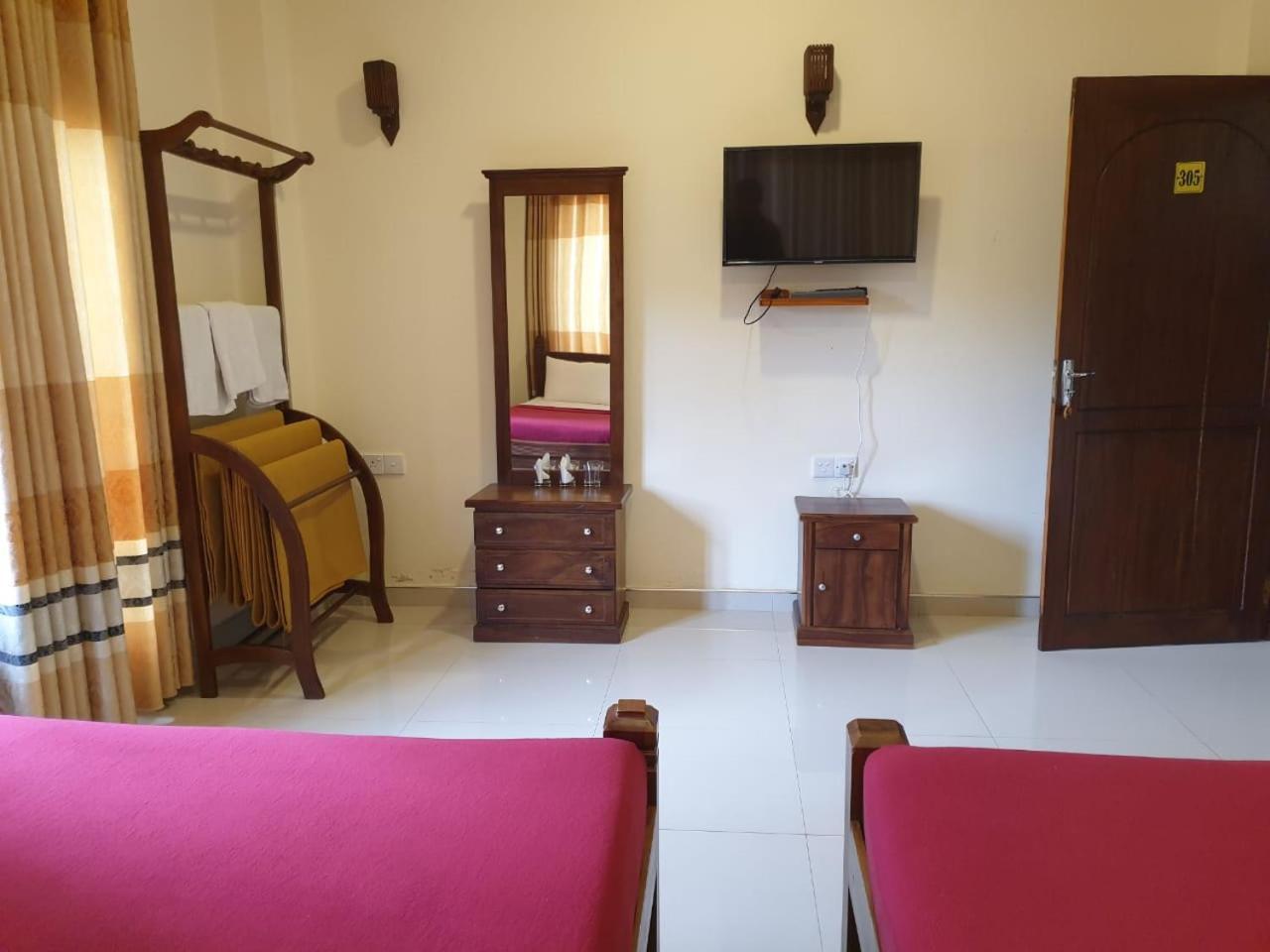 Delhousie Hotel Nallathanniya Chambre photo