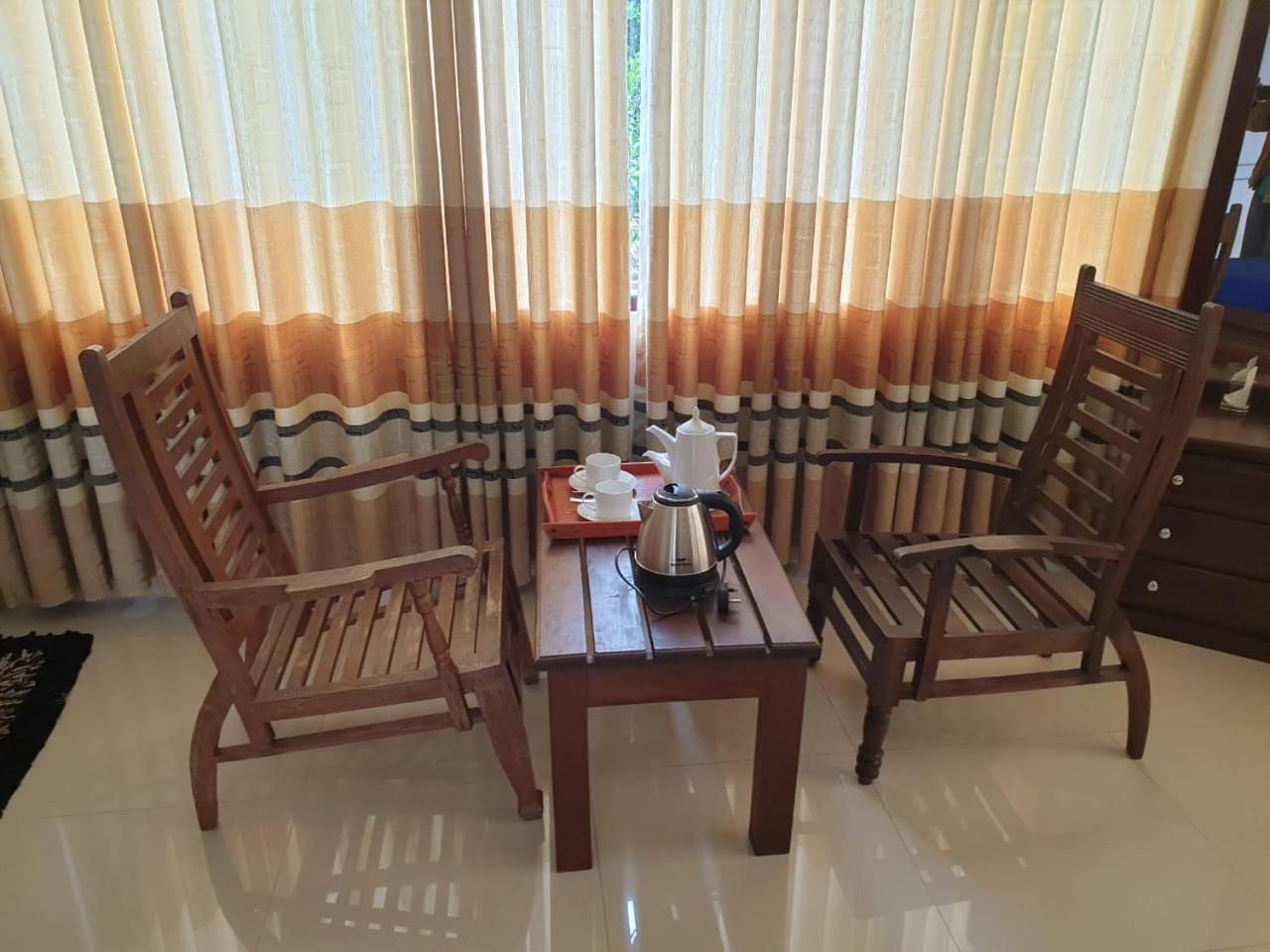 Delhousie Hotel Nallathanniya Chambre photo