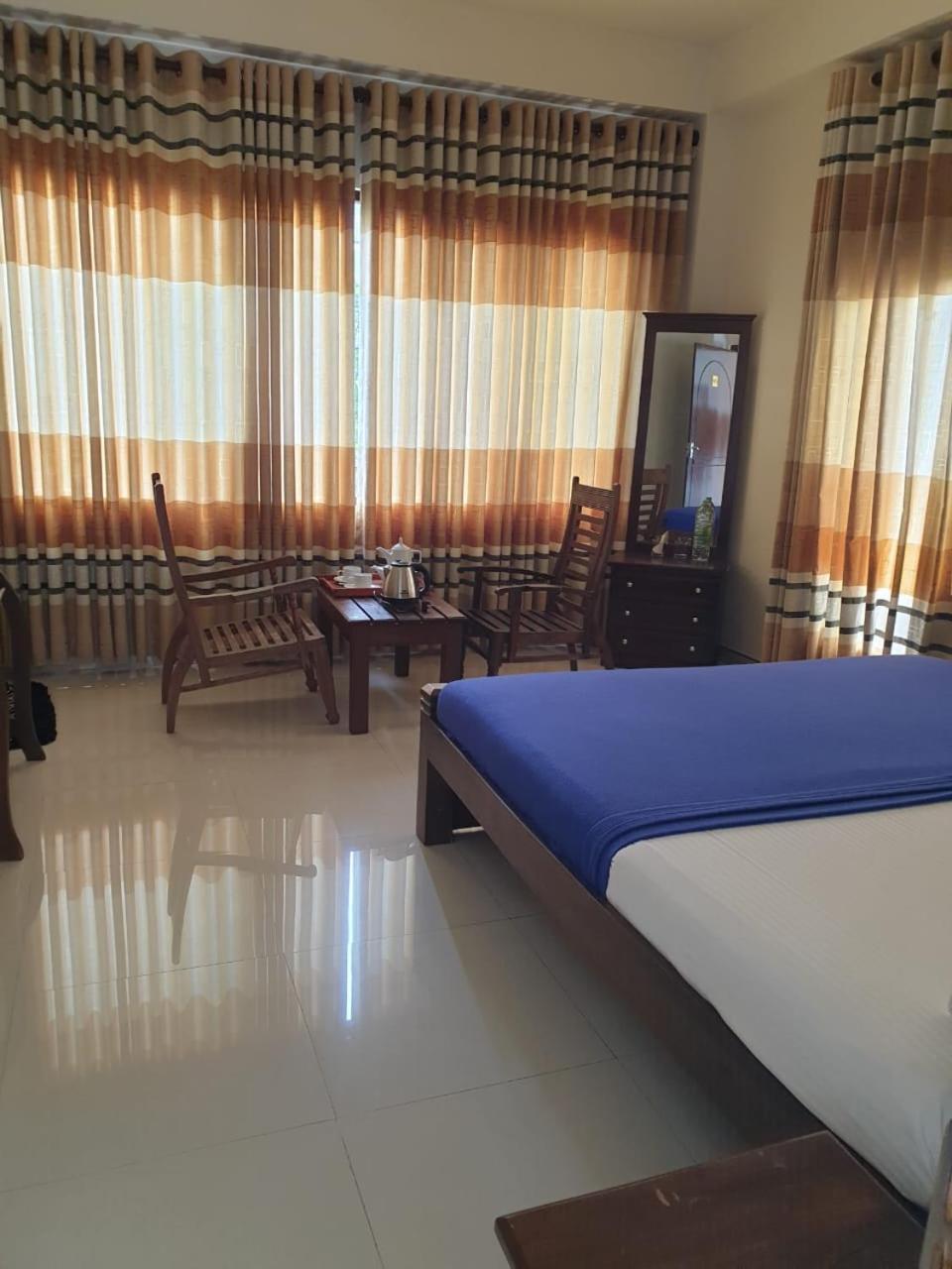 Delhousie Hotel Nallathanniya Chambre photo